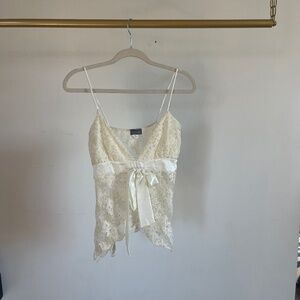 Vintage lace tank top with bow